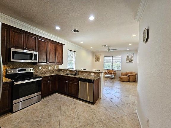 2nd image of 7533 Topiary Ave