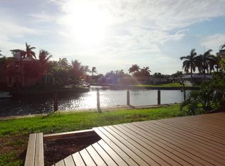 7121 NE 8th Dr, Boca Raton, FL 33487