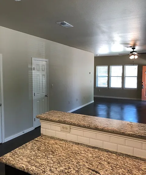 1107 Norman St #105 — Photo 12