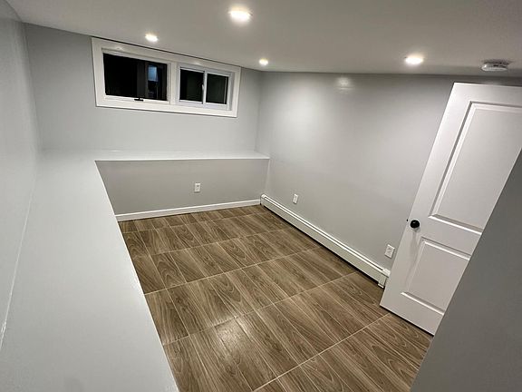 5th image of 700 N Ocean Ave