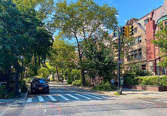 5th image of 349 Convent Ave APT 4B