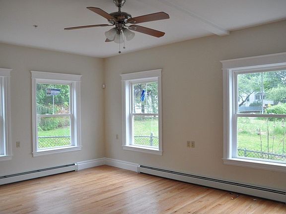 4th image of 18 Longwood Ave