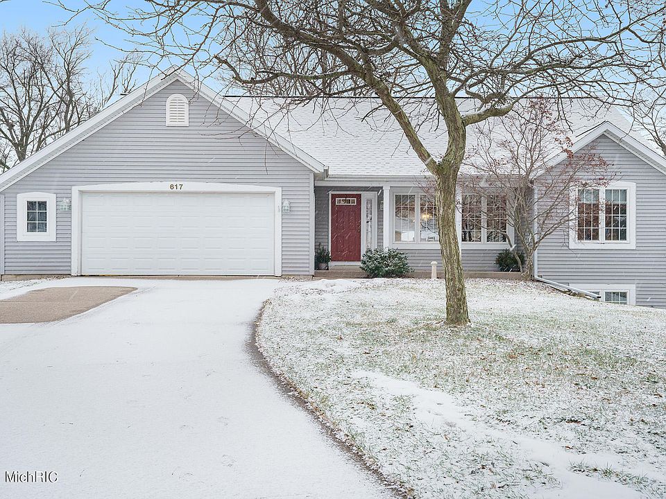 1st image of 617 Pine Water Way
