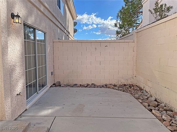 5th image of 8067 Dorinda Ave
