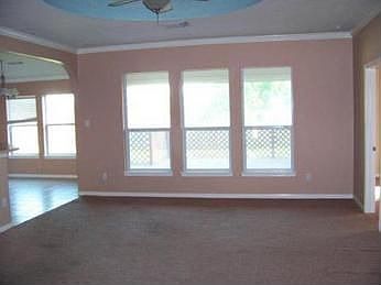 4th image of 2821 32nd Ave N