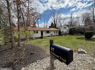 97 Manhasset Trl, Medford Lakes, NJ 08055