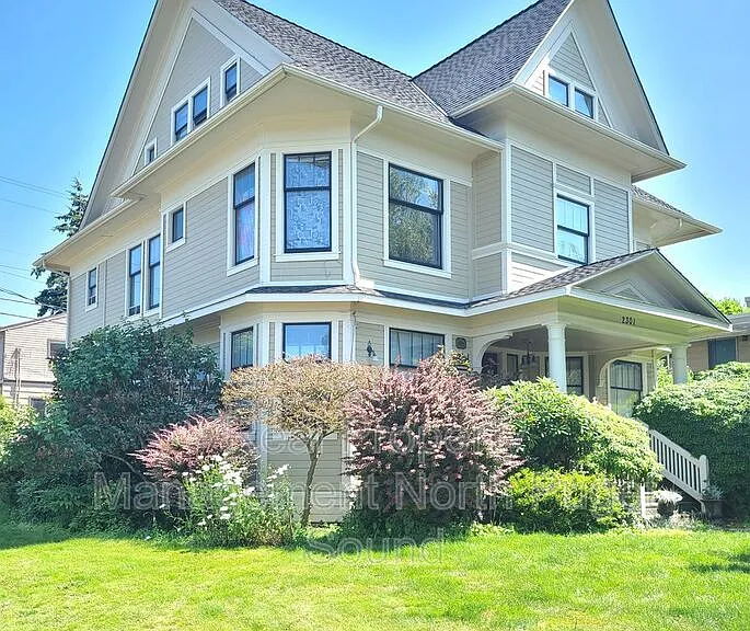 2301 Rucker Ave #4 — Photo 1