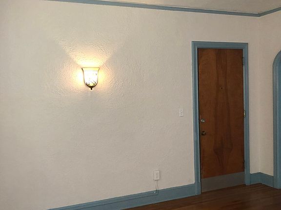 5th image of 439 Sevilla Ave APT 4
