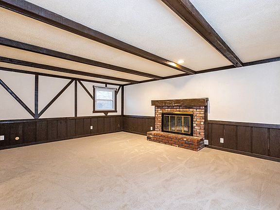 3rd image of 2025 N Overlook Ct