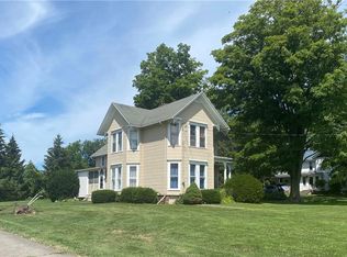 1013 County Line Rd, Hamlin, NY 14464