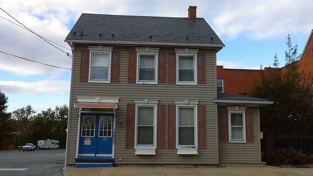 151 E High St - Property Image