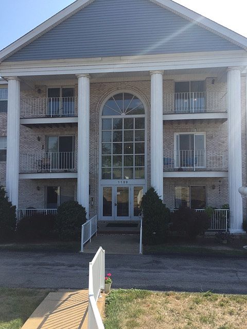 1st image of 1122 Sunbolt Dr APT N