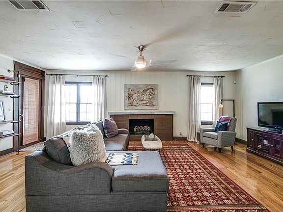 5th image of 704 W Louisiana St