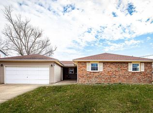 604 Meadow Ln, Trenton, OH 45067