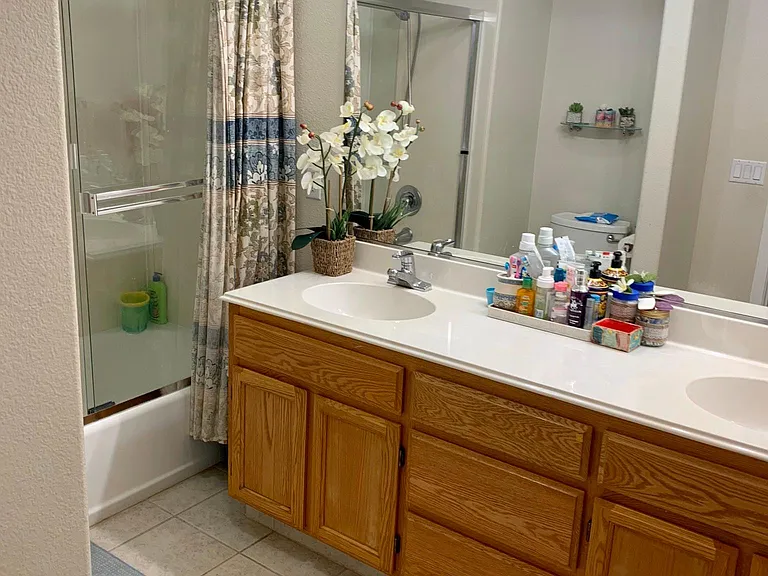 3210 Silverland Dr — Photo 27