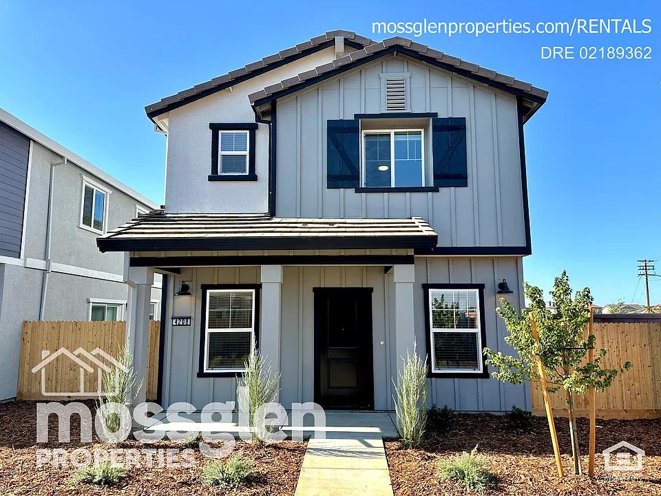 4208 Aura Way