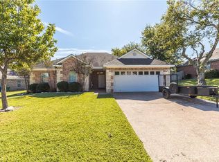 609 Willow Creek Dr, Hewitt, TX 76643