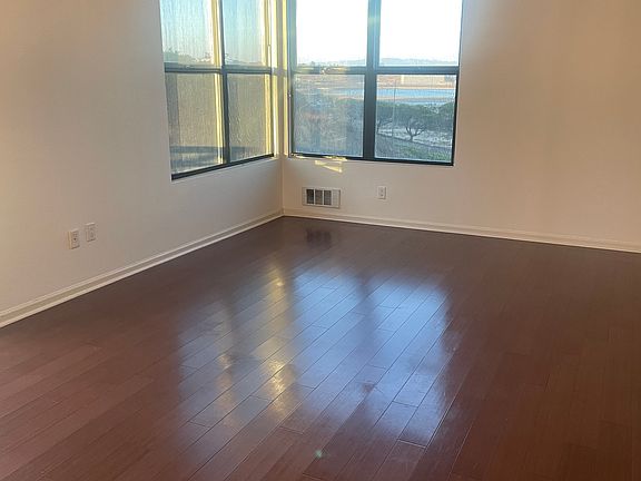 2nd image of 501 Crescent Way APT 5306