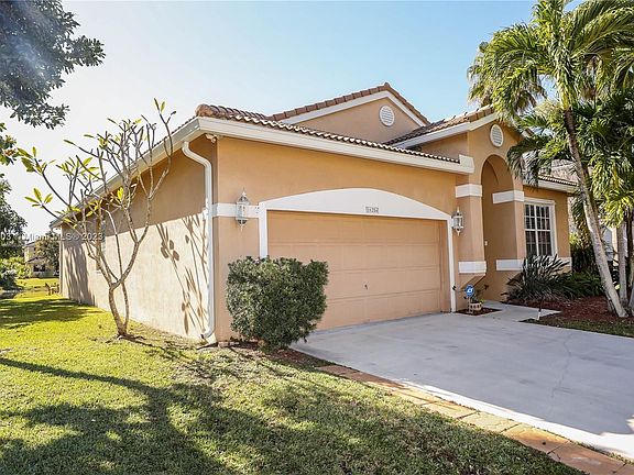 2nd image of 16254 NW 21st St