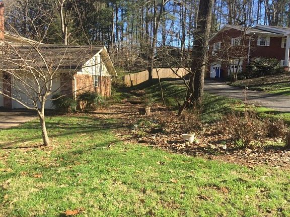 3rd image of 1338 N Glen Dr