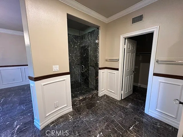 4 bed, 3.5 bath, 2501 sqft, $6,585 — Photo 4