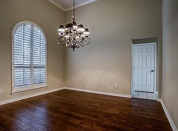 4th image of 2029 Lunenburg Dr