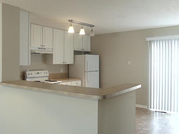 4th image of 8378 Sawmill Green Dr