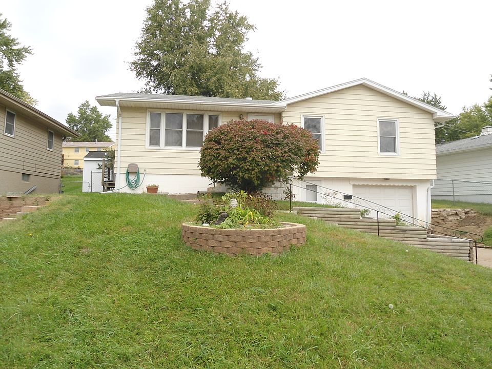 1st image of 6218 Park Lane Dr