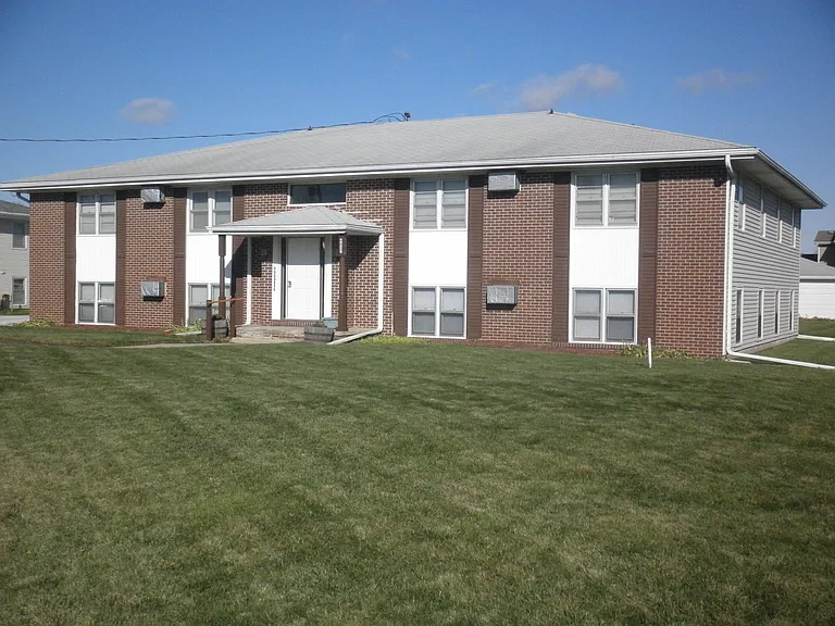 4837 NW 62nd Ave #OAK — Photo 1