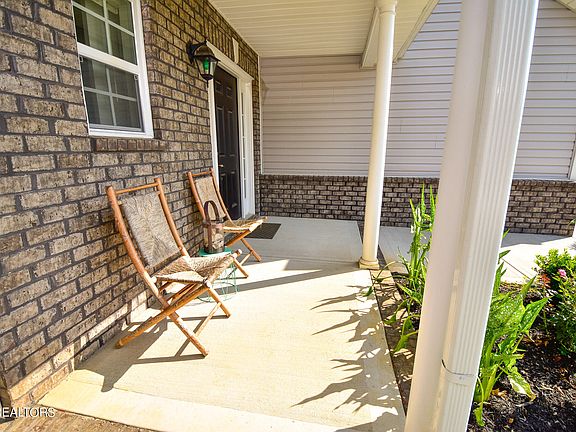 3rd image of 3111 Starling Dr