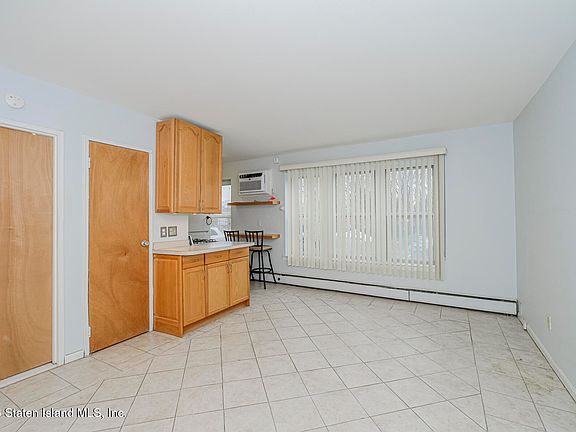 4th image of 485 Armstrong Ave APT E2