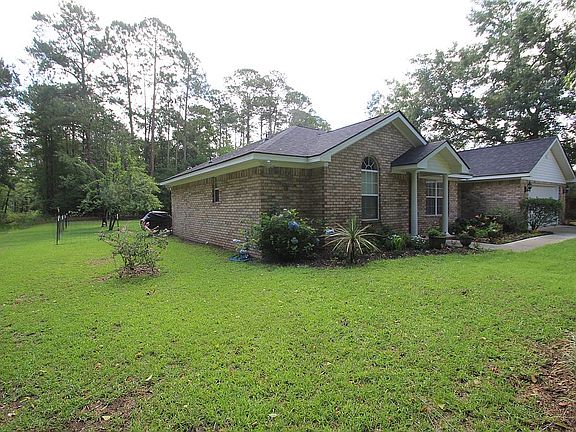 2nd image of 106 Crystal Dr