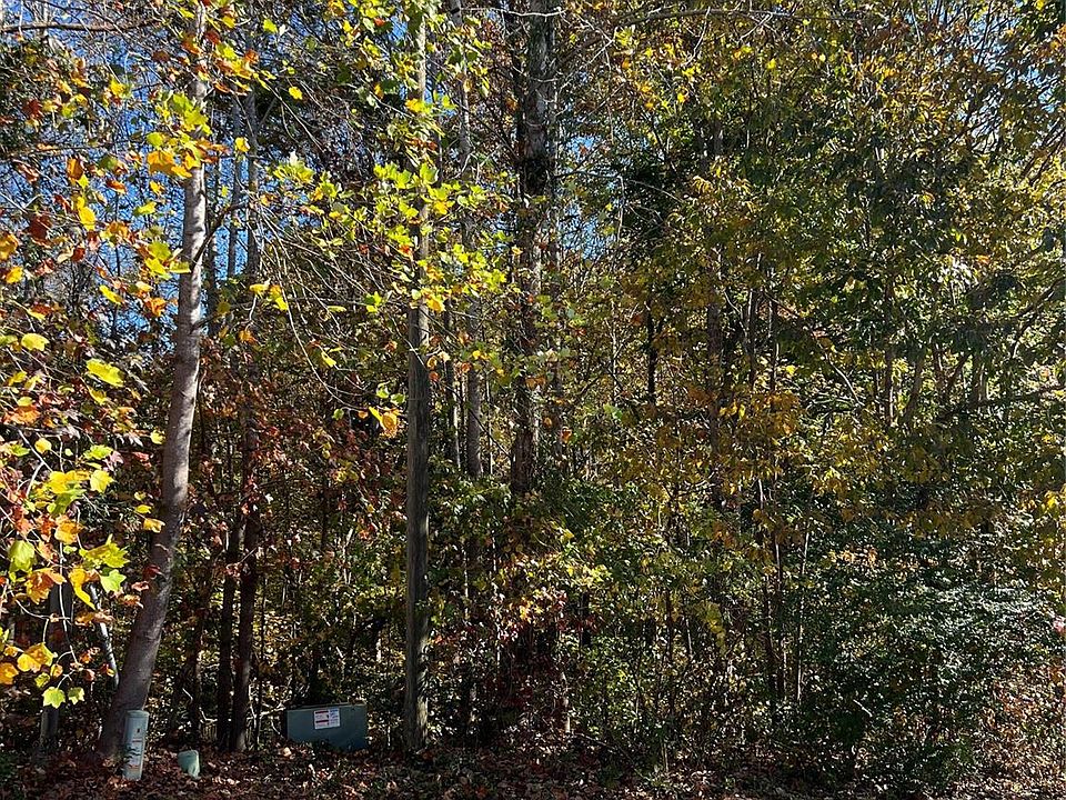 1st image of 2530 Greylyn Ct