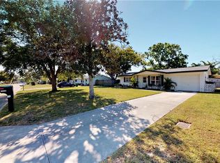 11714 82nd Ter, Seminole, FL 33772