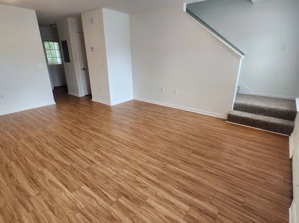 Castlewood Apartments - Huntsville, AL