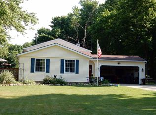 1169 Riverview Dr, Macedonia, OH 44056