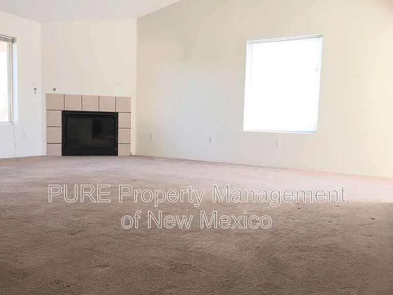 5609 Crown Ridge Rd NW — Photo 8