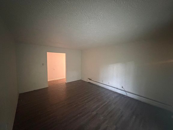 5th image of 1405 Huntington Ave