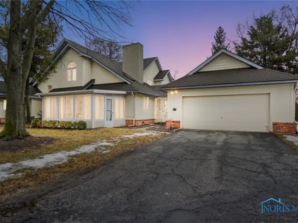 2150 The Blfs, Toledo, OH 43615