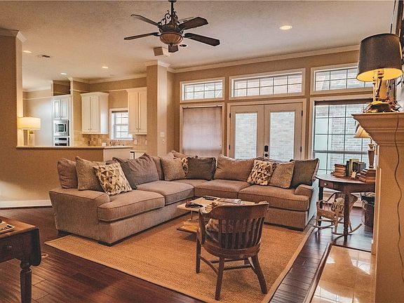 5th image of 913 Grand Oaks Cir