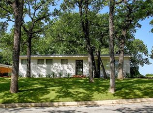 2500 Malcolm St, Fort Worth, TX 76112