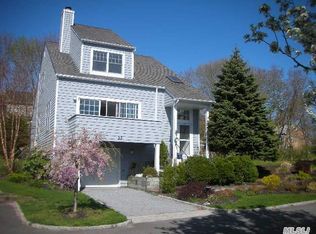 300 Meadow Ct, Southold, NY 11971