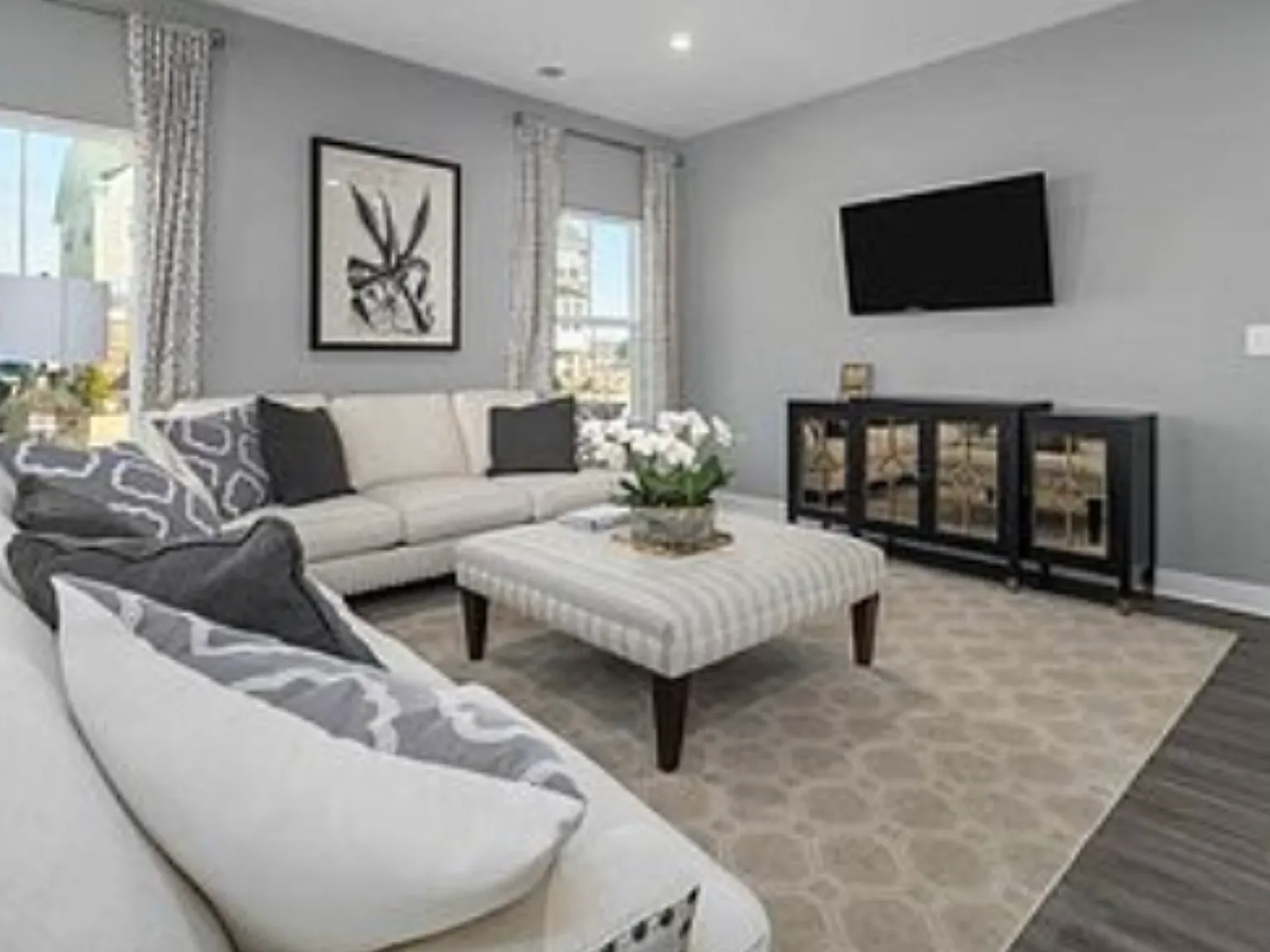 4 bed, 2900 sqft, $3,650 — Photo 3