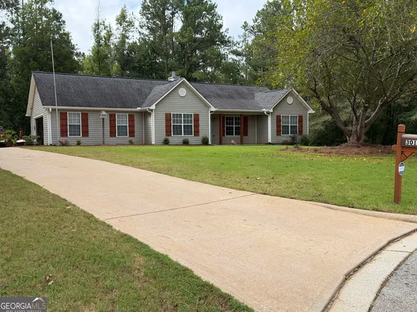 301 Wolf Creek Pl, Locust Grove, GA 30248