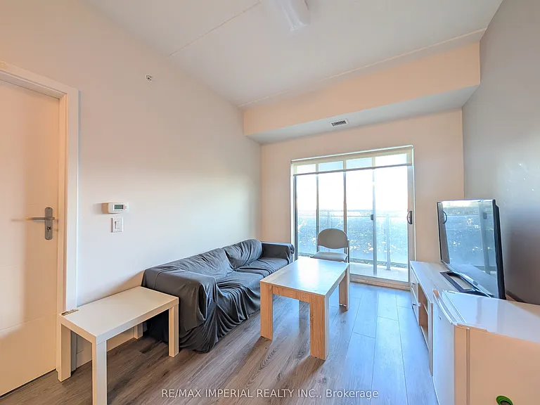 251 Hemlock St #526 — Photo 12
