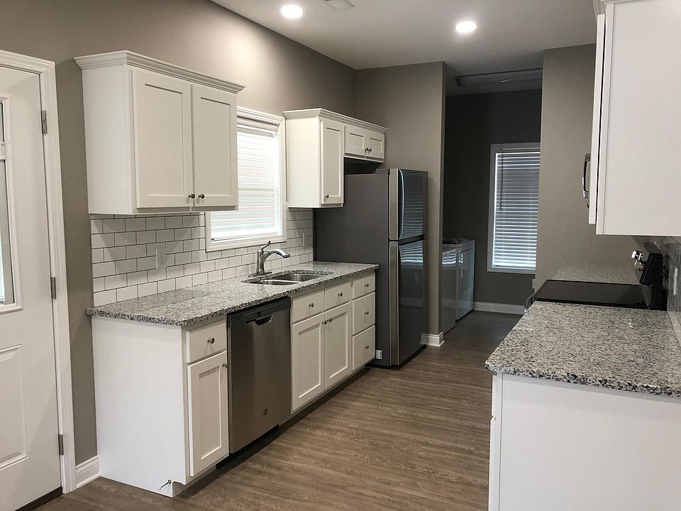 2nd image of 568 Denver Ave #568