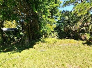 7902 James Rd, Fort Pierce, FL 34951
