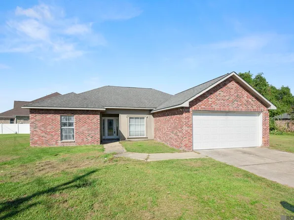 2227 Benedetto Ln, Port Allen, LA 70767