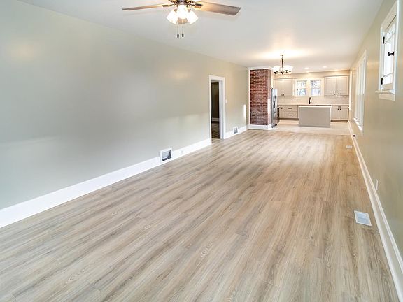 2nd image of 957 Taylor Ave