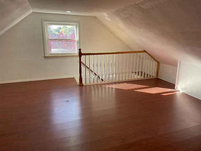 38 Hemlock St #2 — Photo 15